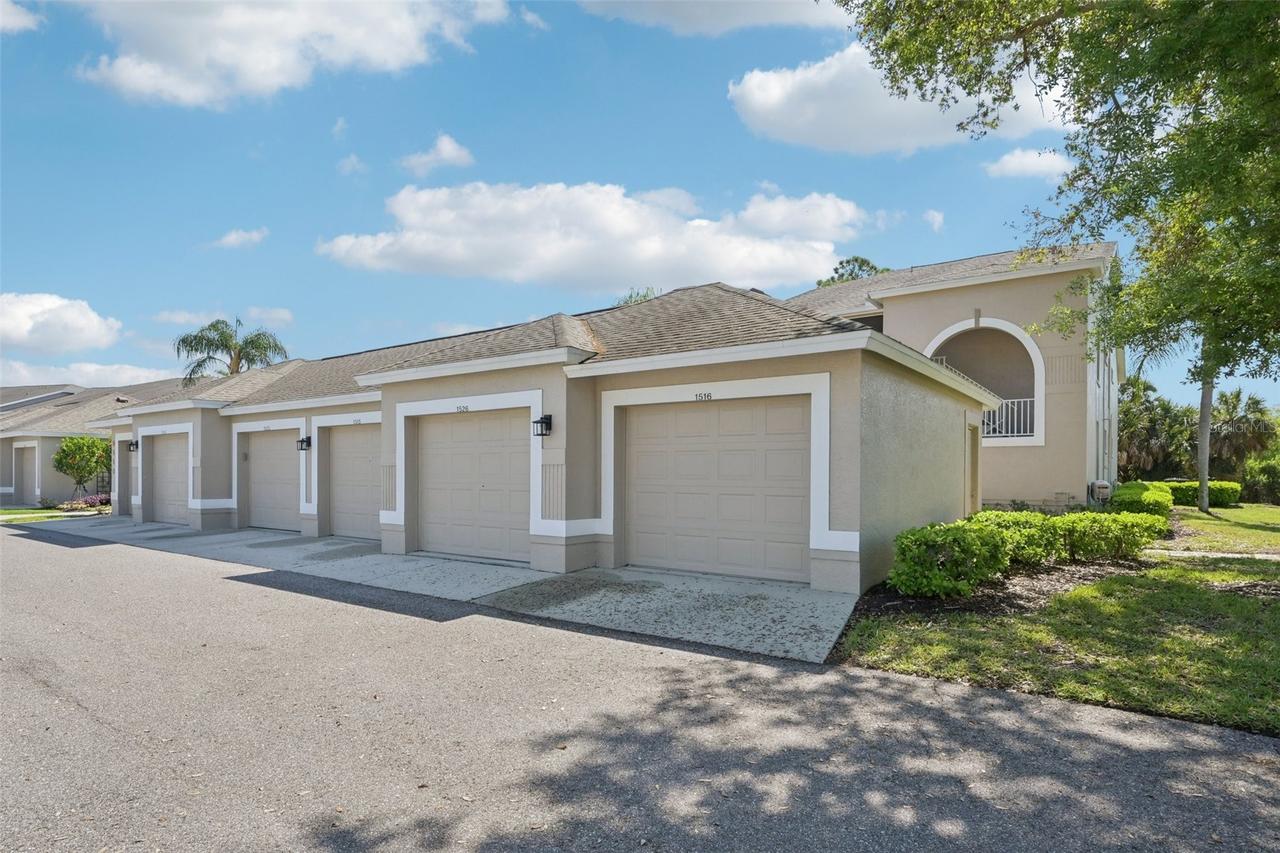 9550 High Gate Dr. #1526, Sarasota, FL 34238