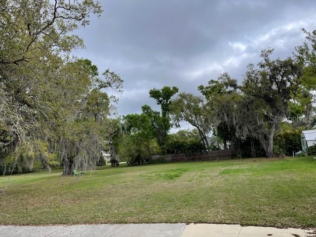 830 Taaga Pl., Sarasota, FL 34232