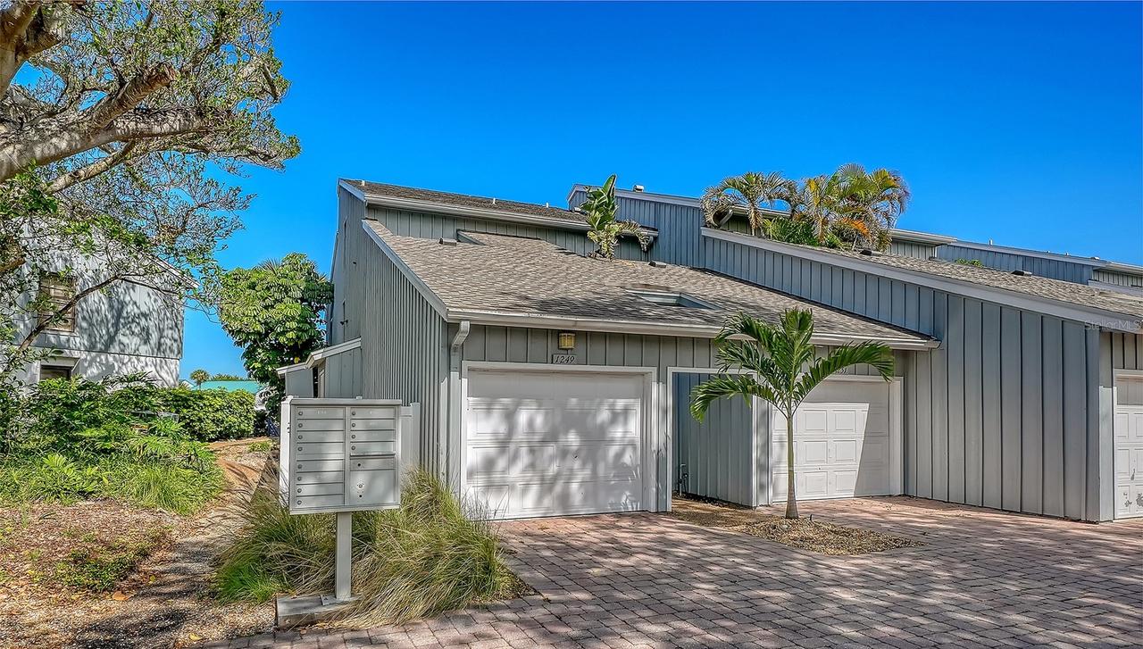 1249 Dockside Pl. #110, Sarasota, FL 34242