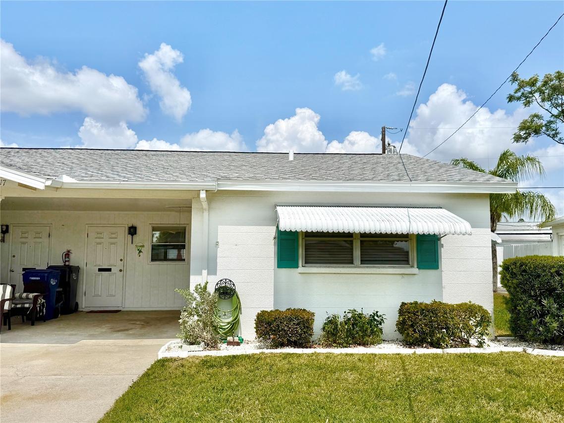 2217 Hopkins Dr., Bradenton, FL 34207