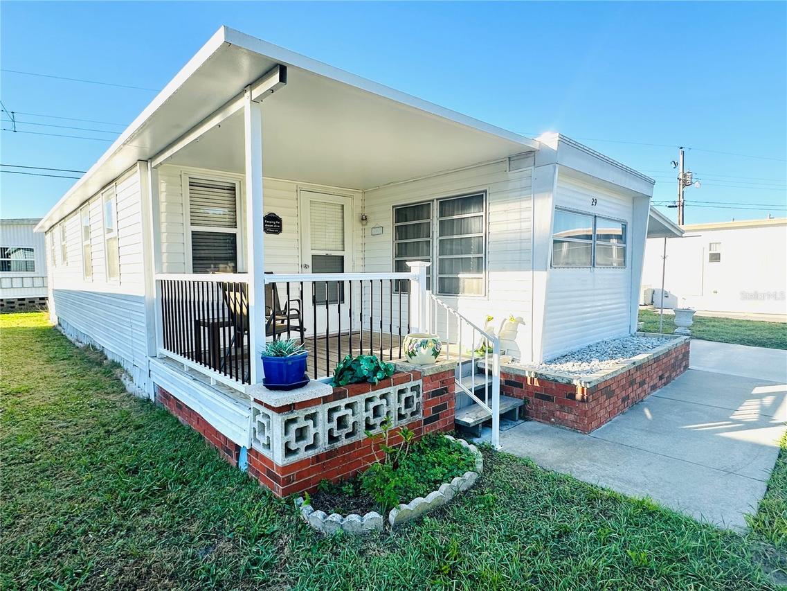 29 Shady Ln., Palmetto, FL 34221