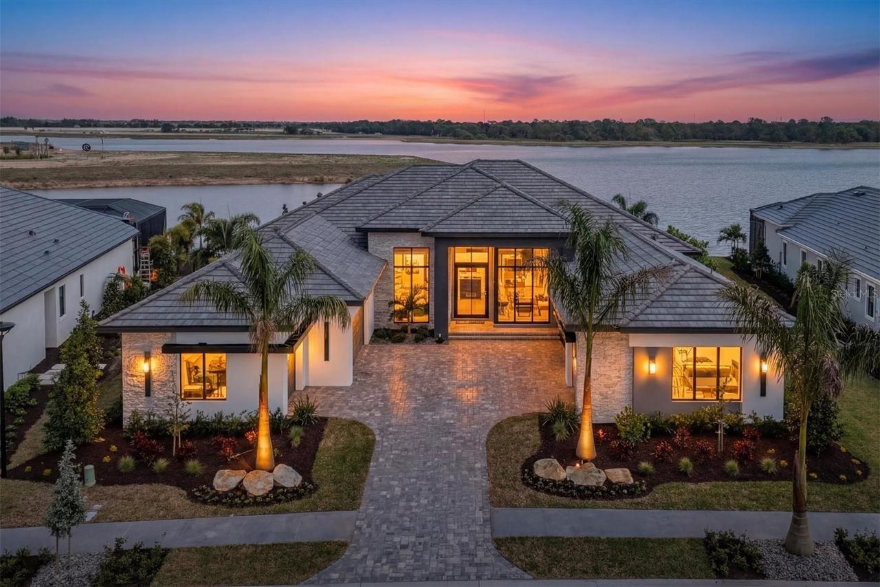 262 Crystal Waters Dr., Sarasota, FL 34240