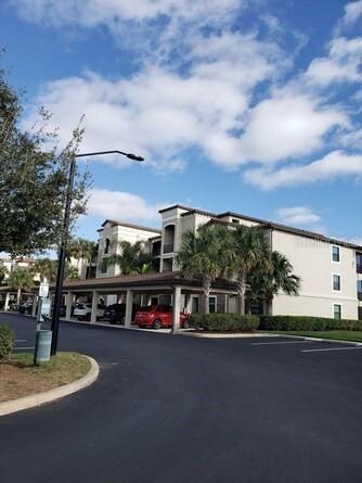 17006 Vardon Ter. #207, Bradenton, FL 34211