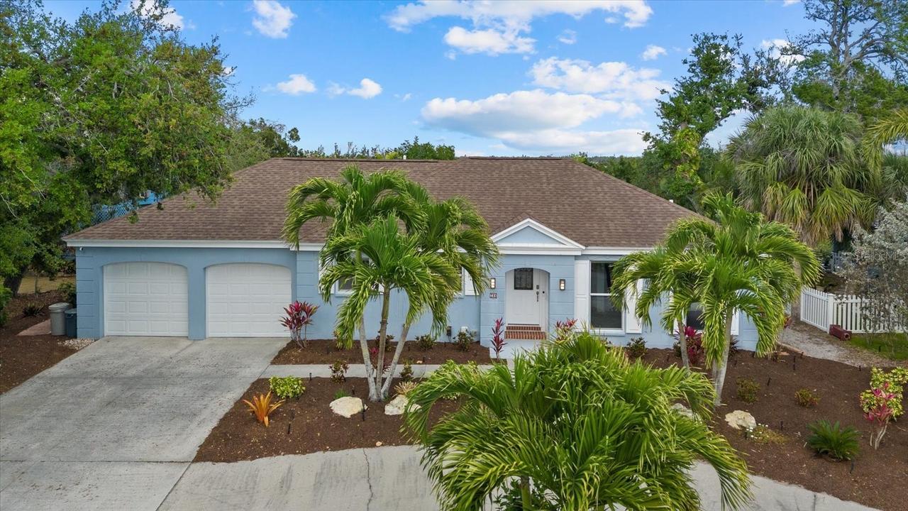 704 Tropical Cir., Sarasota, FL 34242