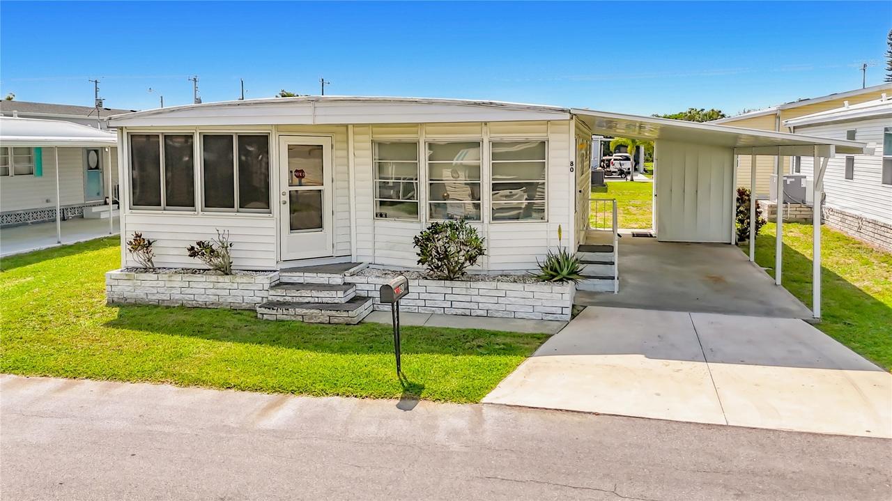 80 Del Rio Dr., Palmetto, FL 34221