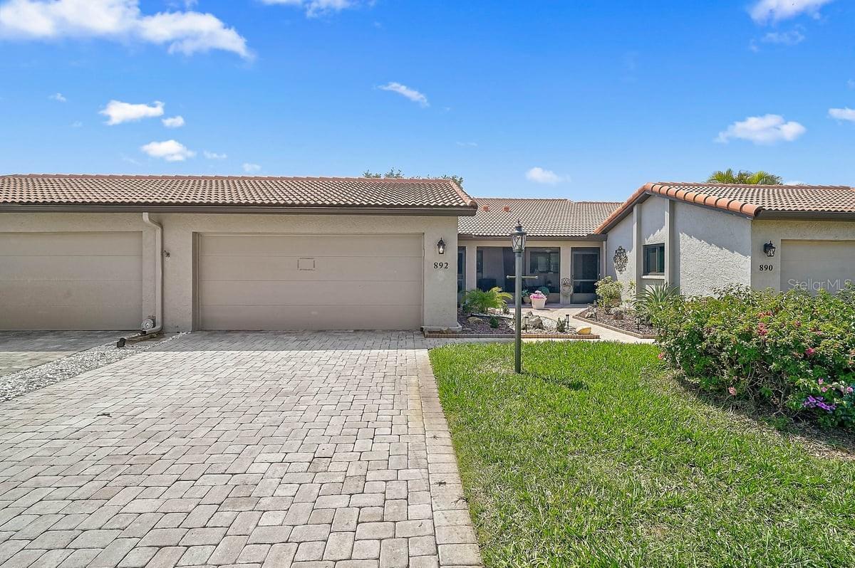 892 Country Club Cir. #50, Venice, FL 34293