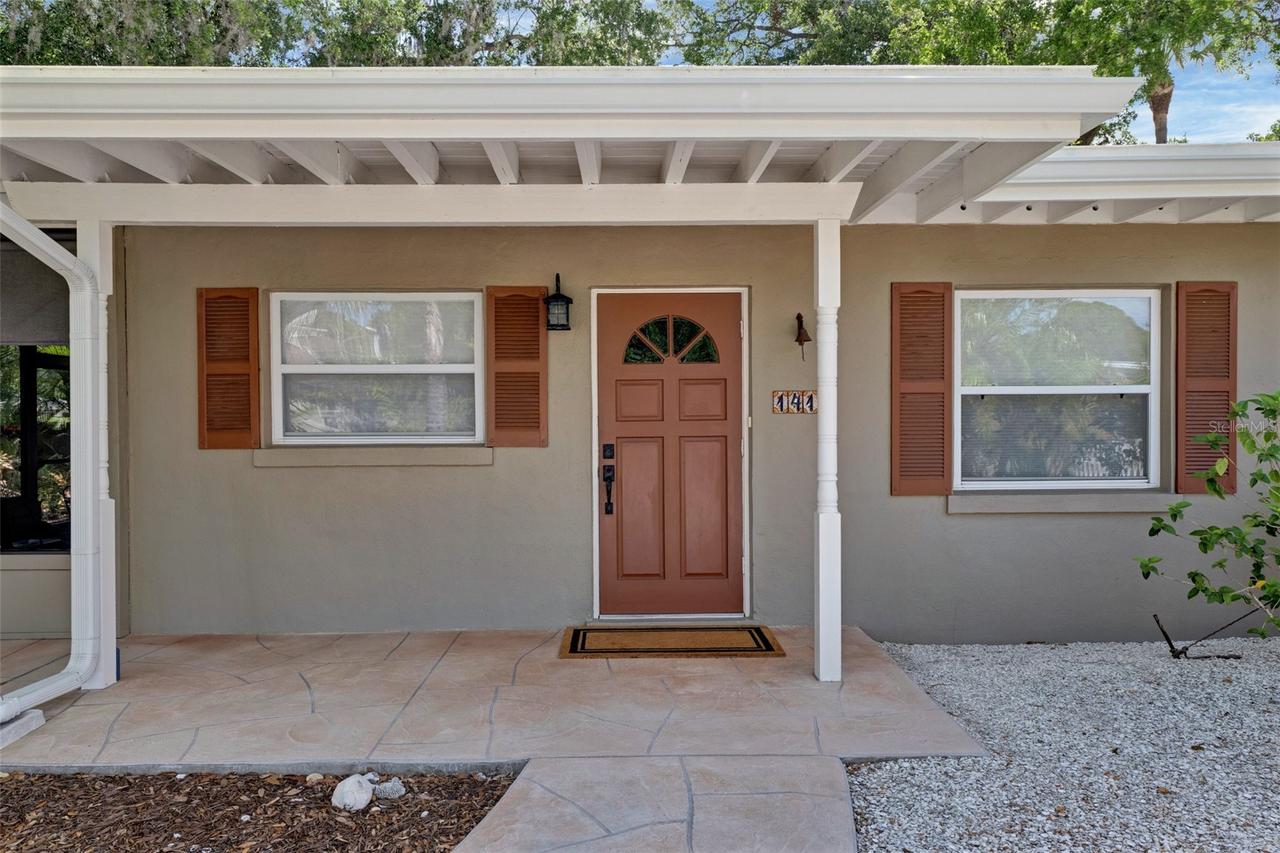 1415 S School Ave., Sarasota, FL 34239