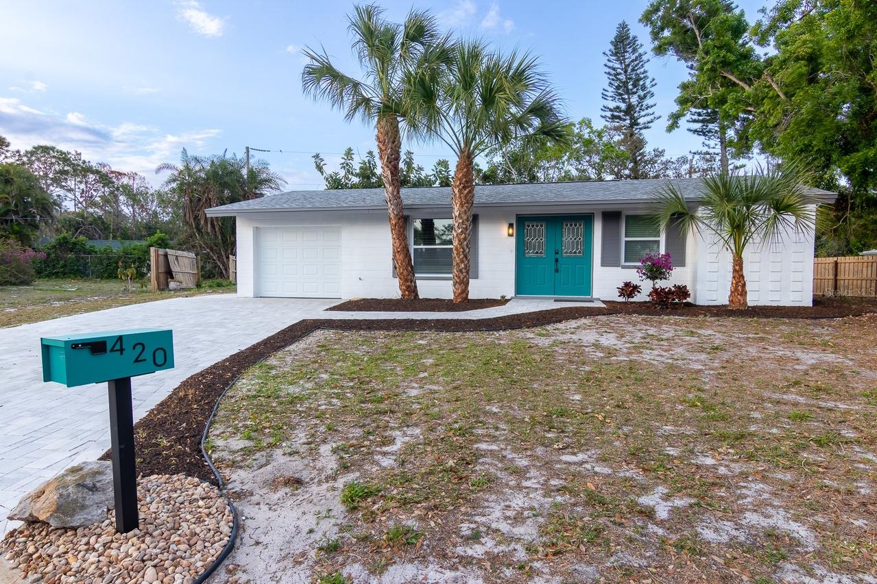 420 Archibald Ave., Sarasota, FL 34243