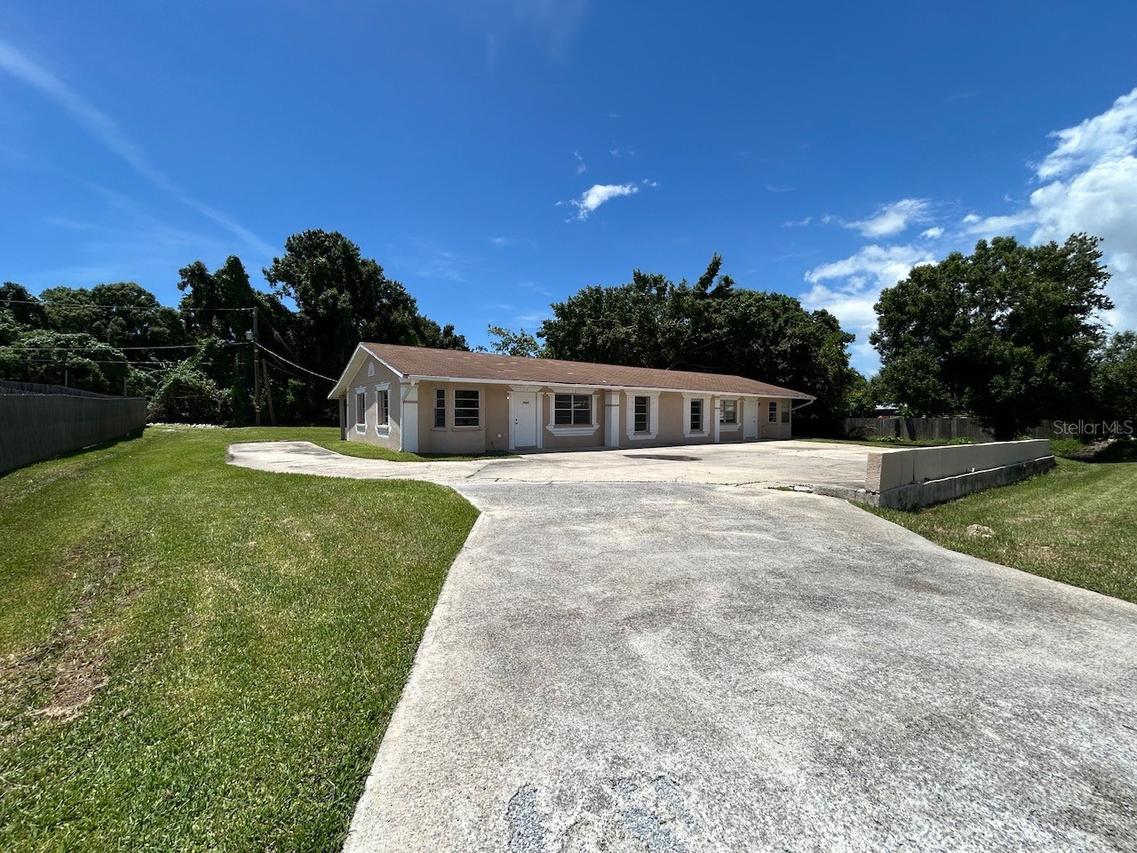 1031 30th Ave., Bradenton, FL 34208