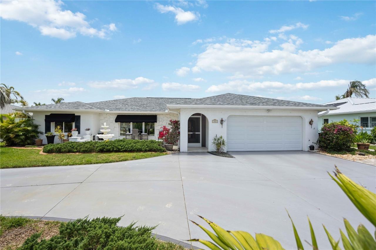 965 E Gondola Dr., Venice, FL 34293
