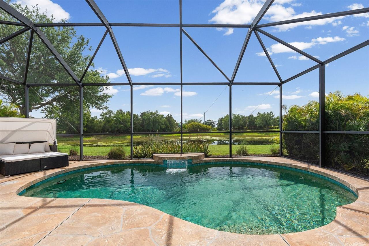 11904 Forest Park Cir., Bradenton, FL 34211