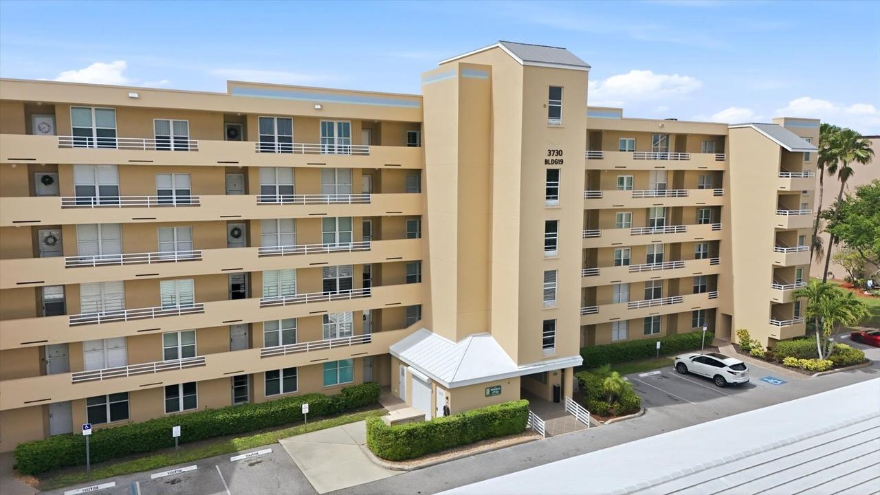 3730 Pinebrook Cir. #604, Bradenton, FL 34209