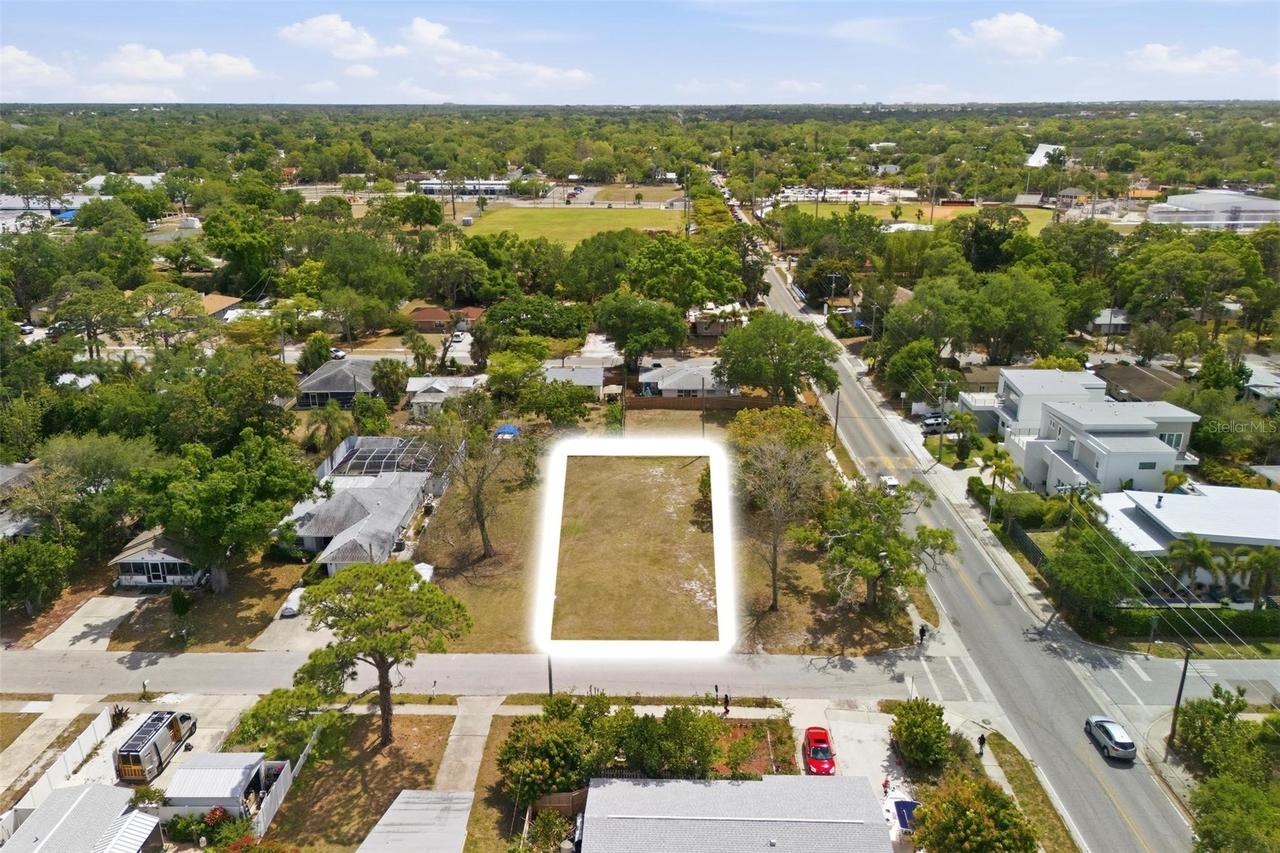 Bay St., Sarasota, FL 34237