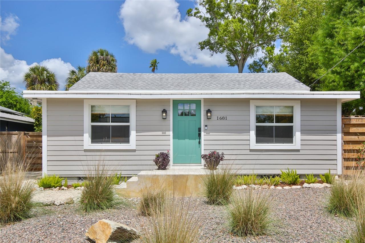 1681 8th St., Sarasota, FL 34236