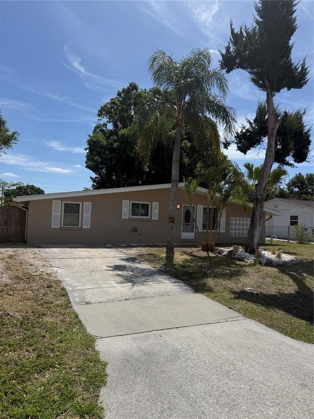 2911 Pafko Dr., Sarasota, FL 34232