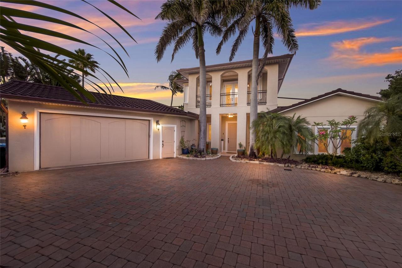 518 58th St., Holmes Beach, FL 34217