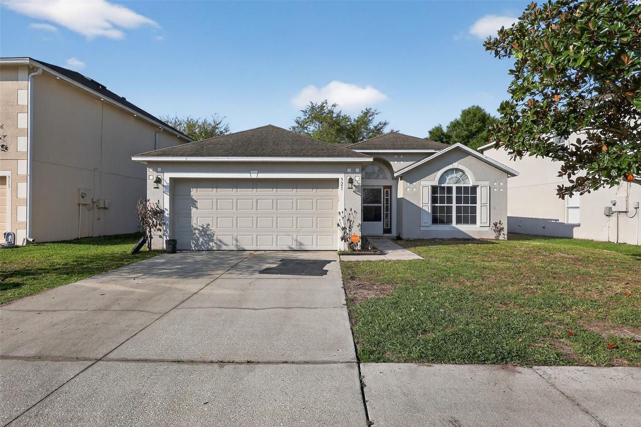 321 Squires Grove Dr., Winter Haven, FL 33880