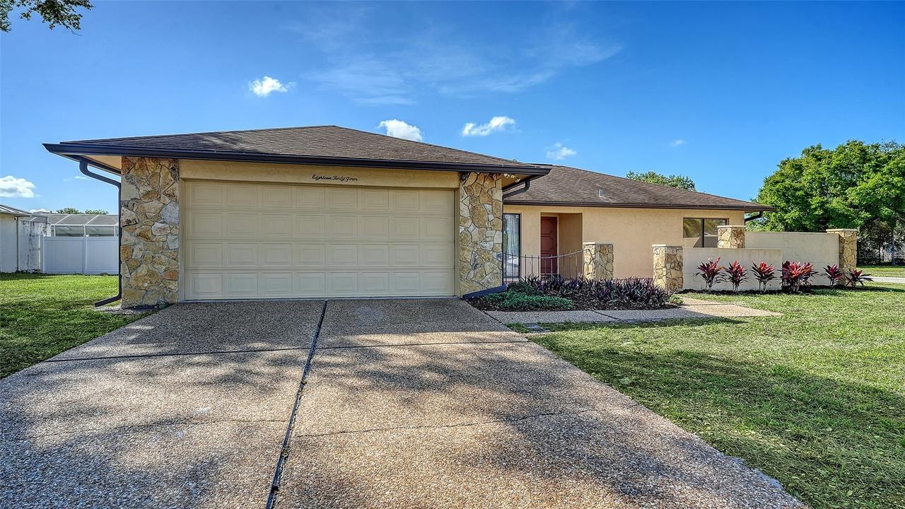 1844 Oak View Dr., Sarasota, FL 34232