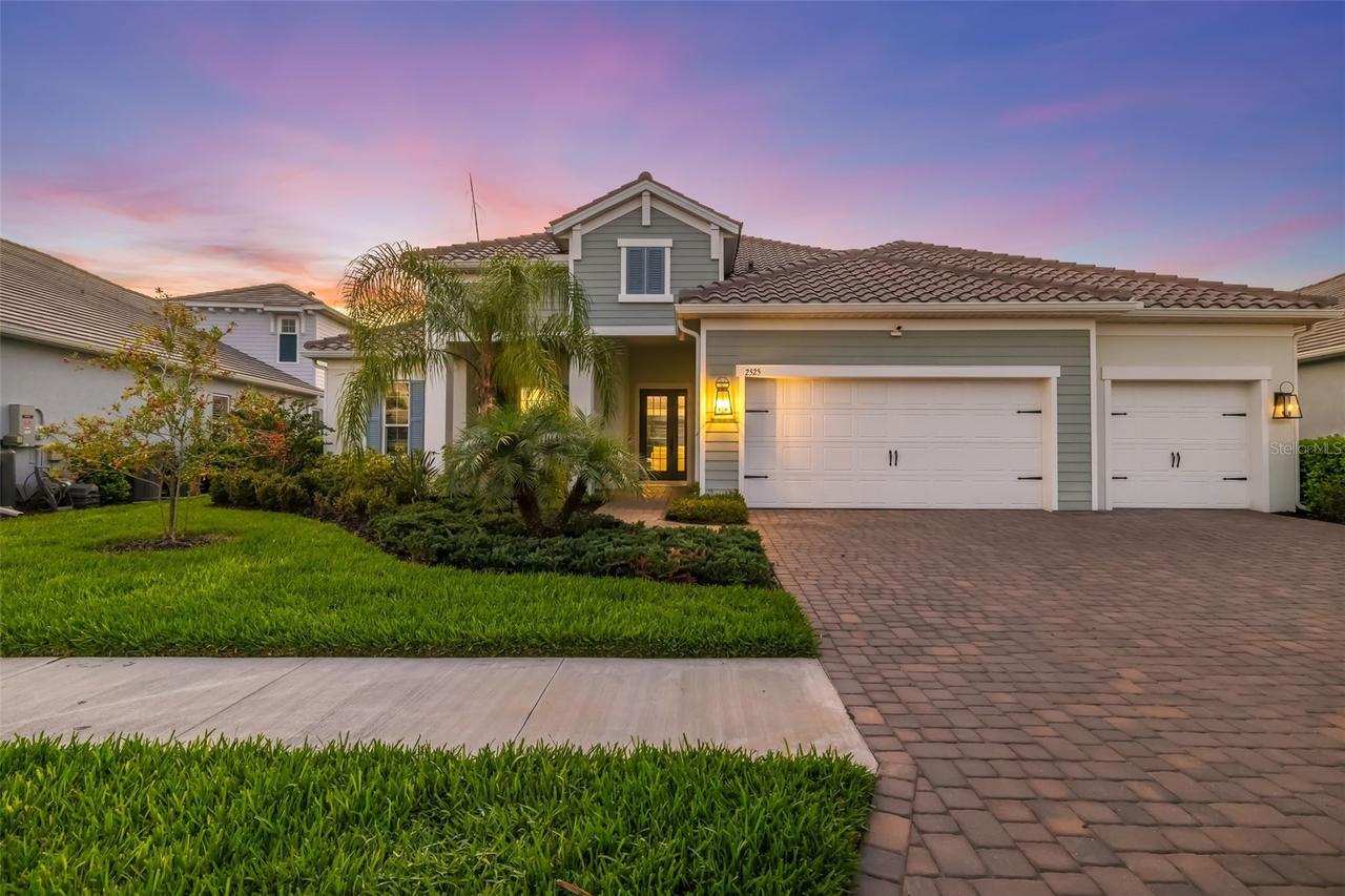 2525 Paradise Plum Dr., Sarasota, FL 34240