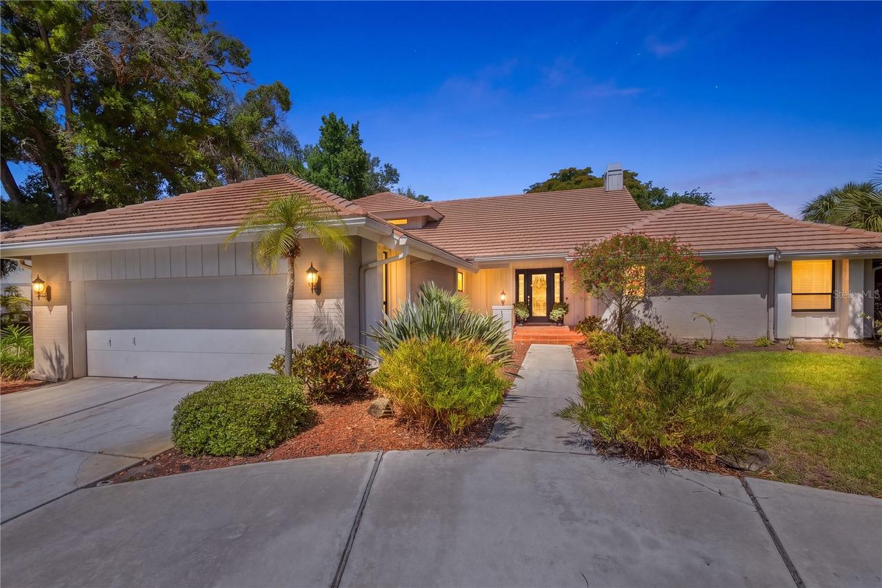 4937 Landings Ct., Sarasota, FL 34231