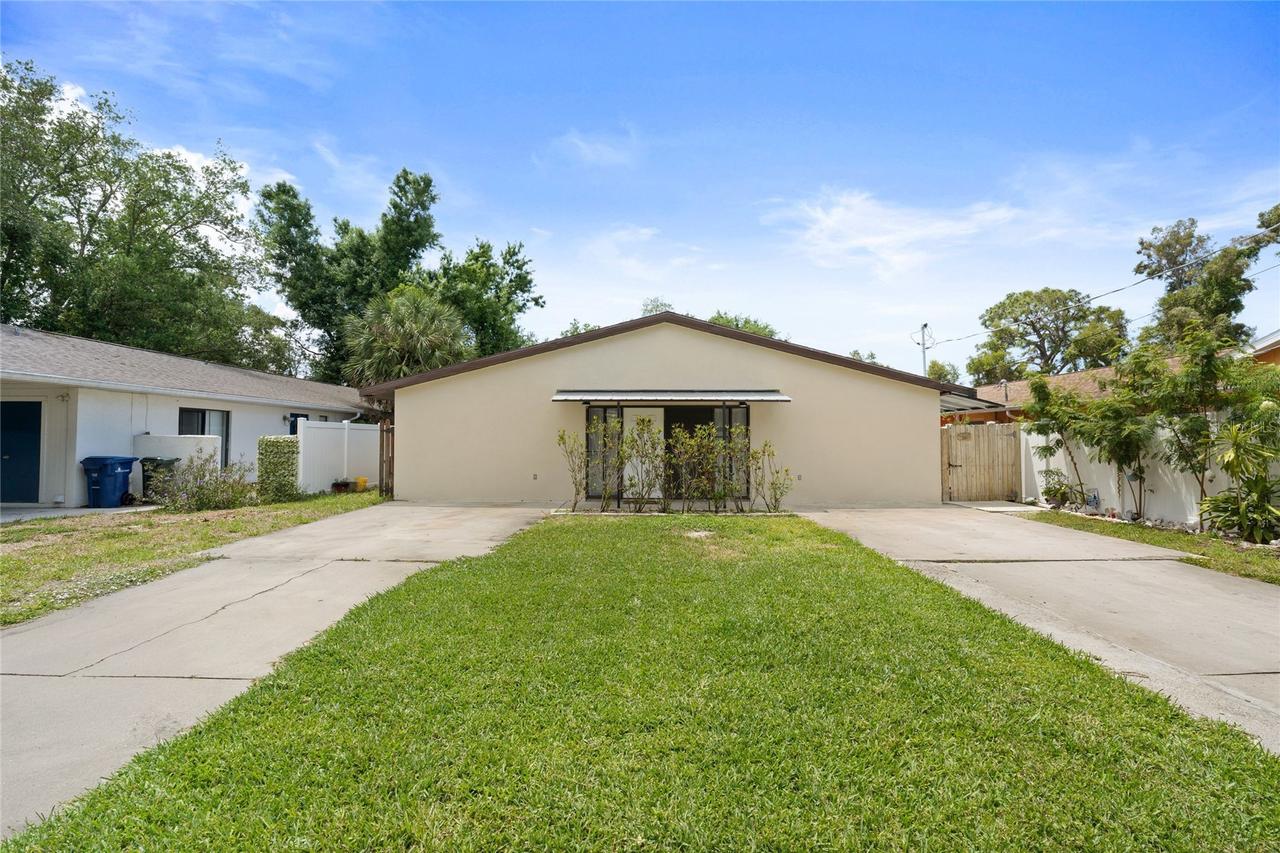 1970 Debbie St., Sarasota, FL 34231