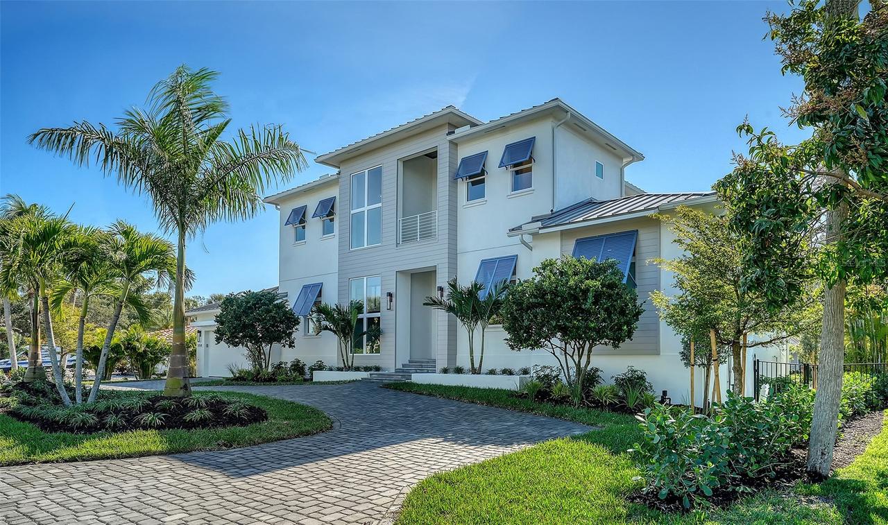 558 Venice Ln., Sarasota, FL 34242