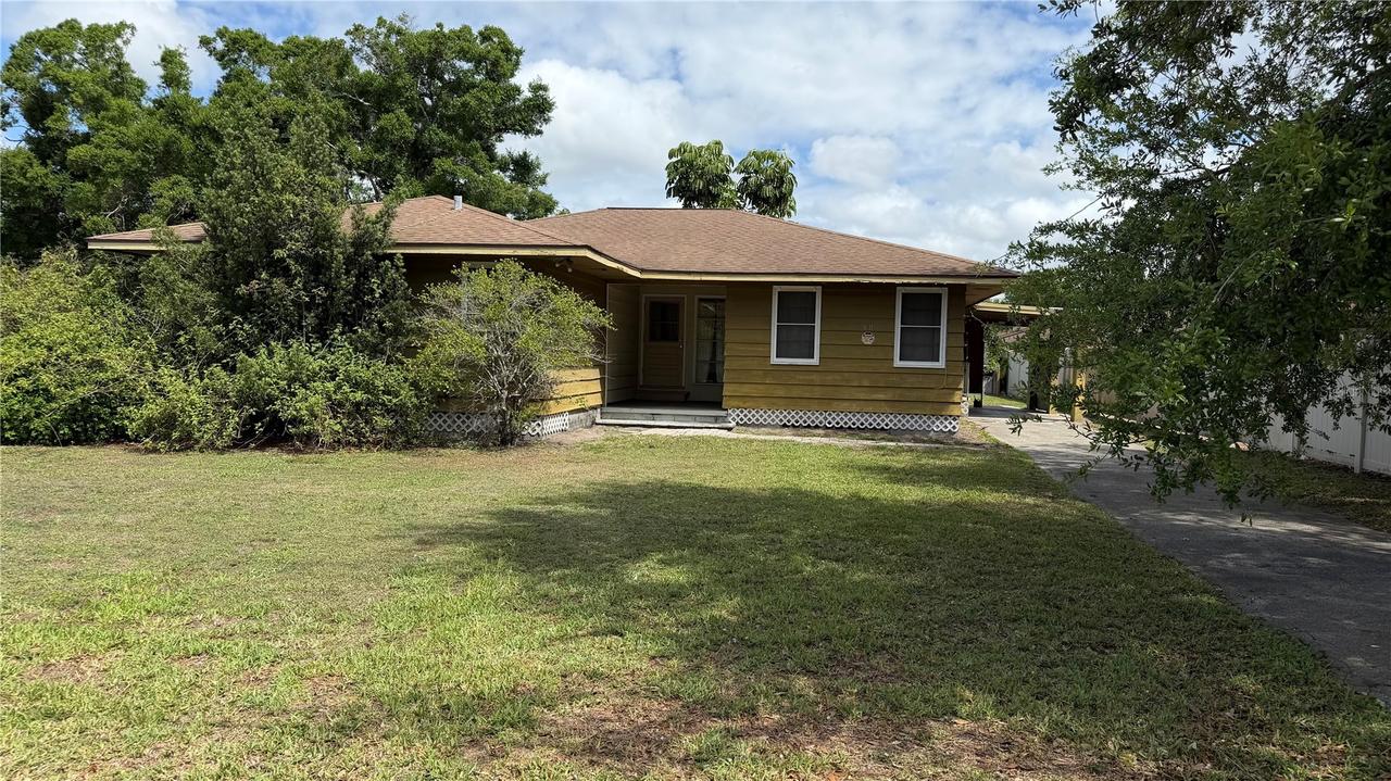 4611 Fruitville Rd., Sarasota, FL 34232