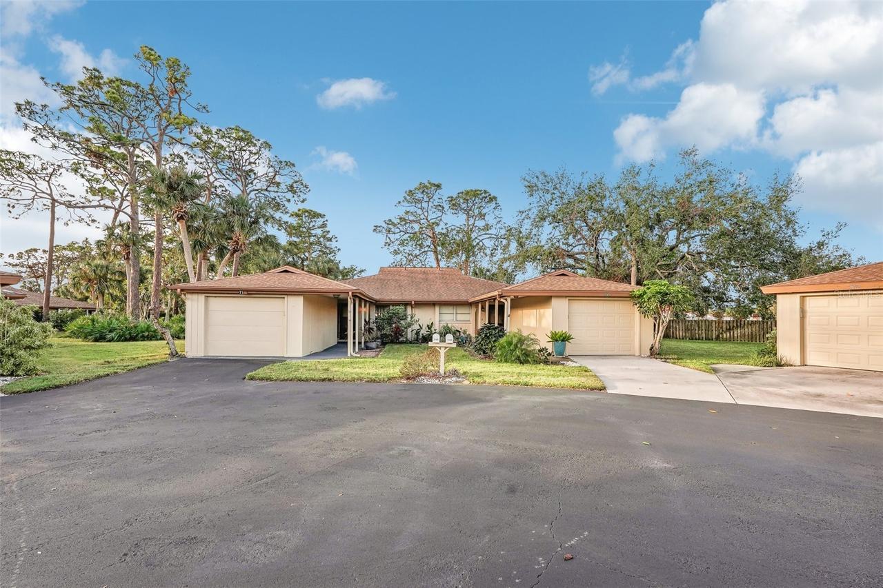 7145 Bright Creek Dr. #33, Sarasota, FL 34231
