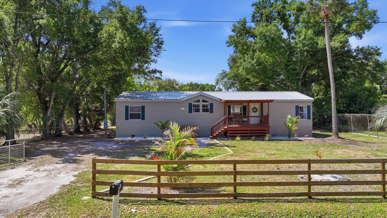 6125 Shirley Ave., Gibsonton, FL 33534