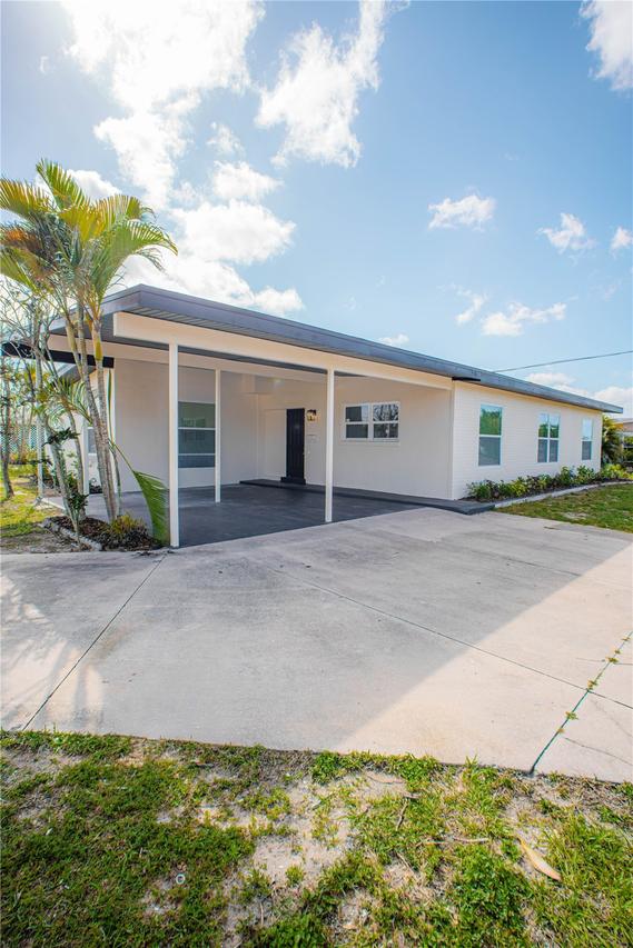 2144 Harbor Blvd., Port Charlotte, FL 33952