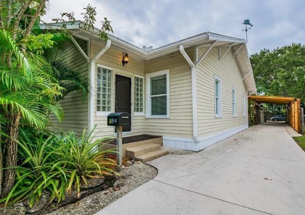 814 26th St., Bradenton, FL 34205