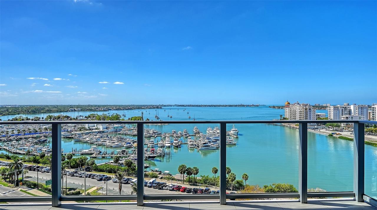 1155 N Gulfstream Ave. #1107, Sarasota, FL 34236