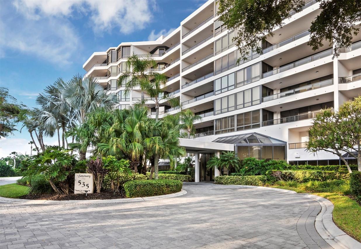 535 Sanctuary Dr. #A603, Longboat Key, FL 34228