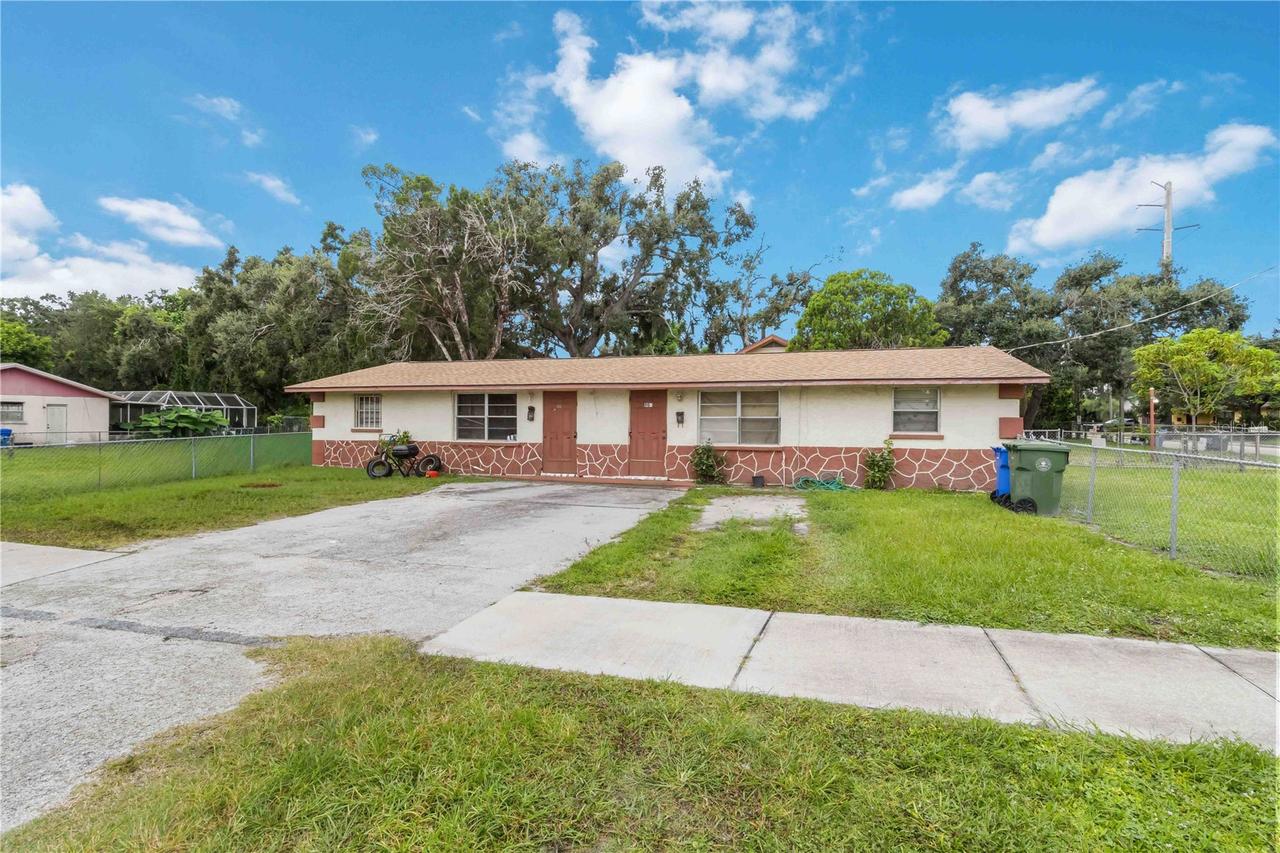 902 27th St., Bradenton, FL 34208