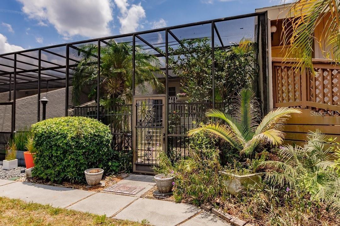 323 Bobby Jones Rd., Sarasota, FL 34232