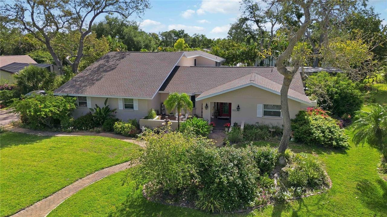 3951 Country View Dr., Sarasota, FL 34233