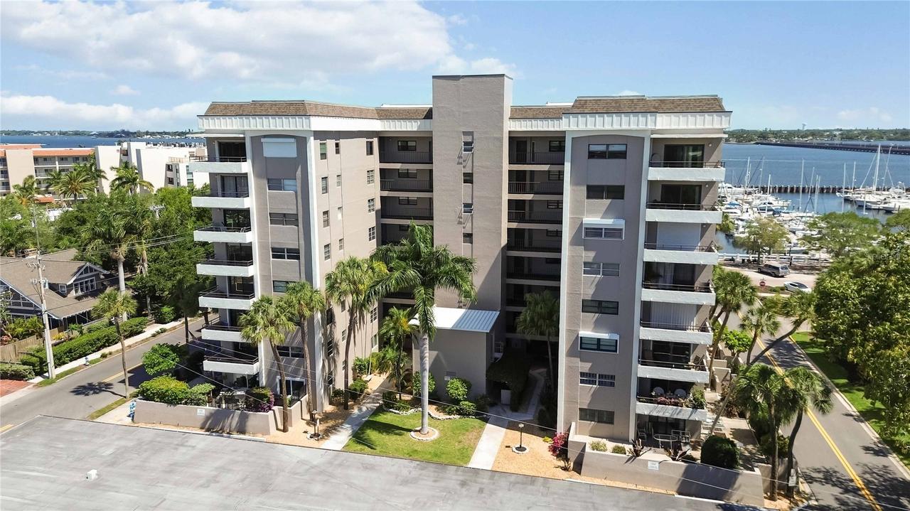 1400 Barcarrota Blvd. #201, Bradenton, FL 34205
