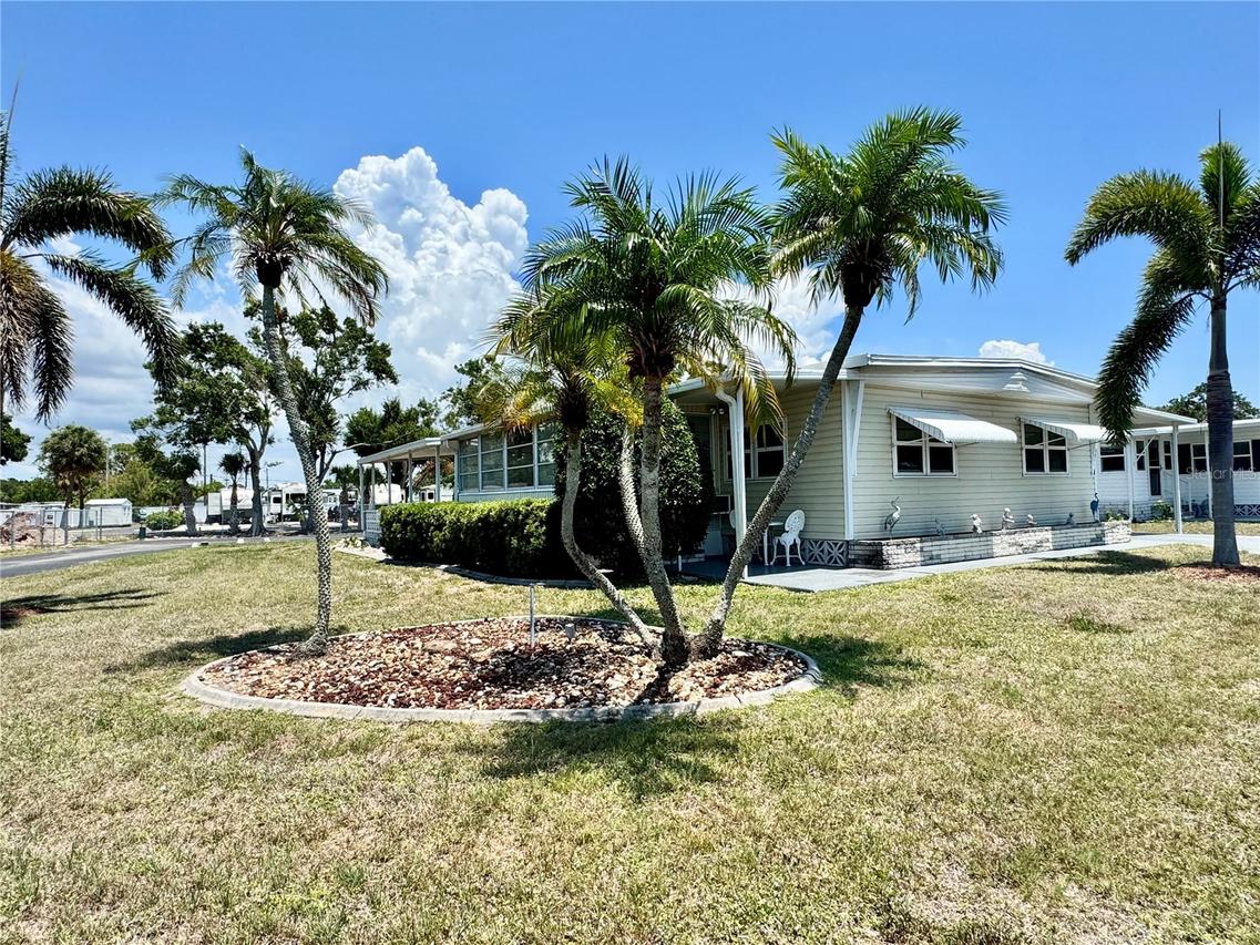 5511 Denmark Dr., Bradenton, FL 34207