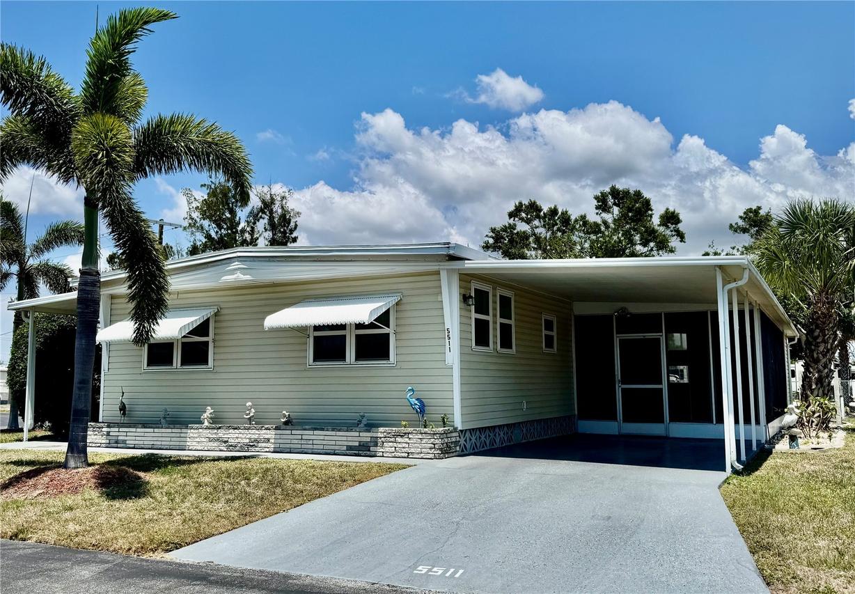 5511 Denmark Dr., Bradenton, FL 34207