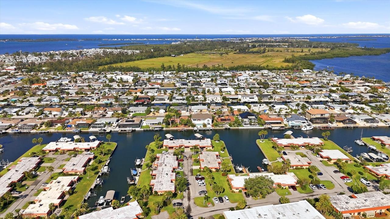 9528 Antiqua Cove, Bradenton, FL 34210