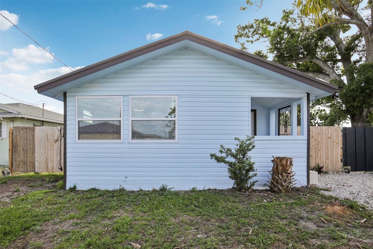 1712 3rd Ave., Palmetto, FL 34221