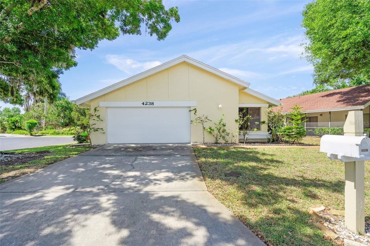 4238 Carriage Dr. #46, Sarasota, FL 34241