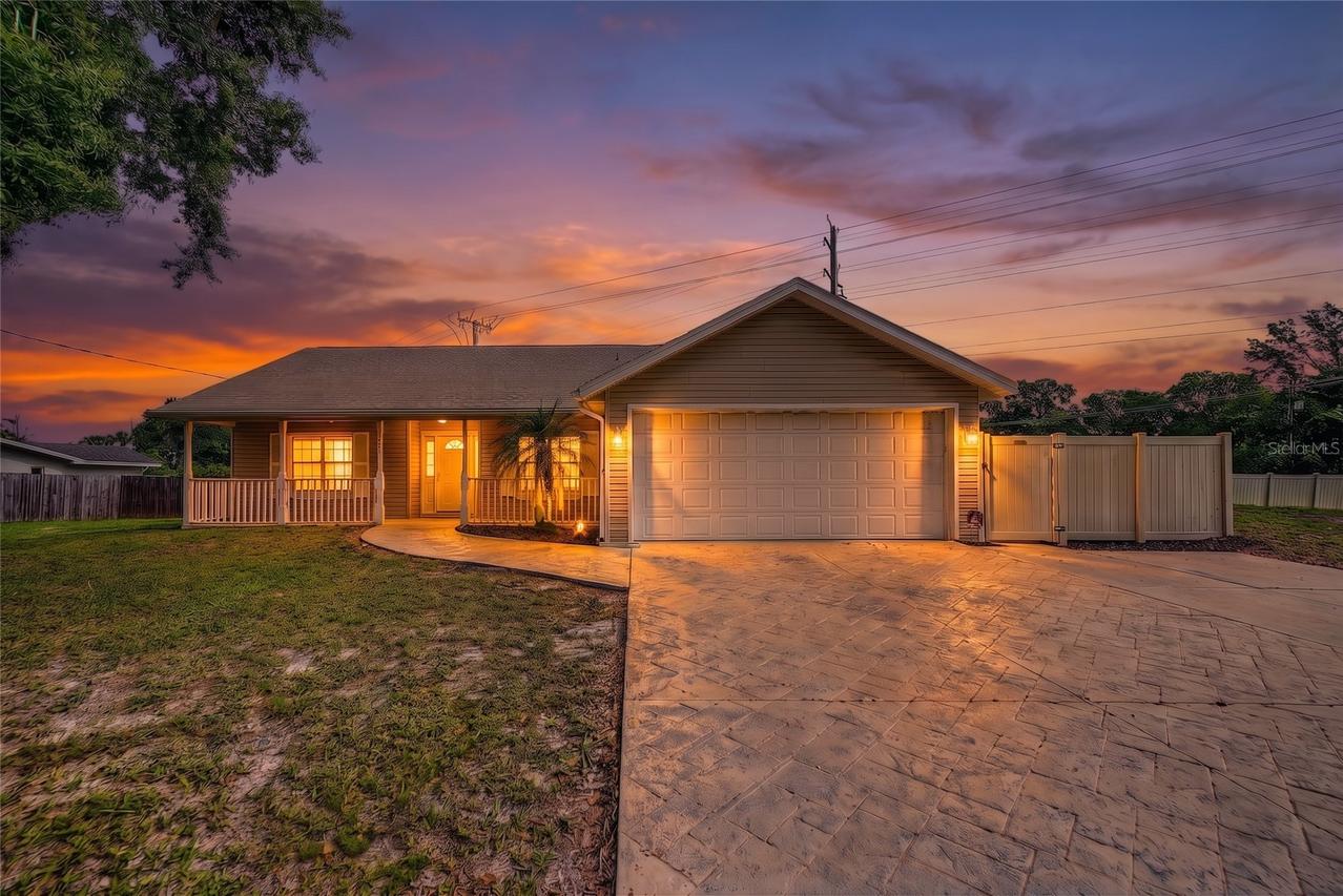 5615 18th Ave., Bradenton, FL 34208