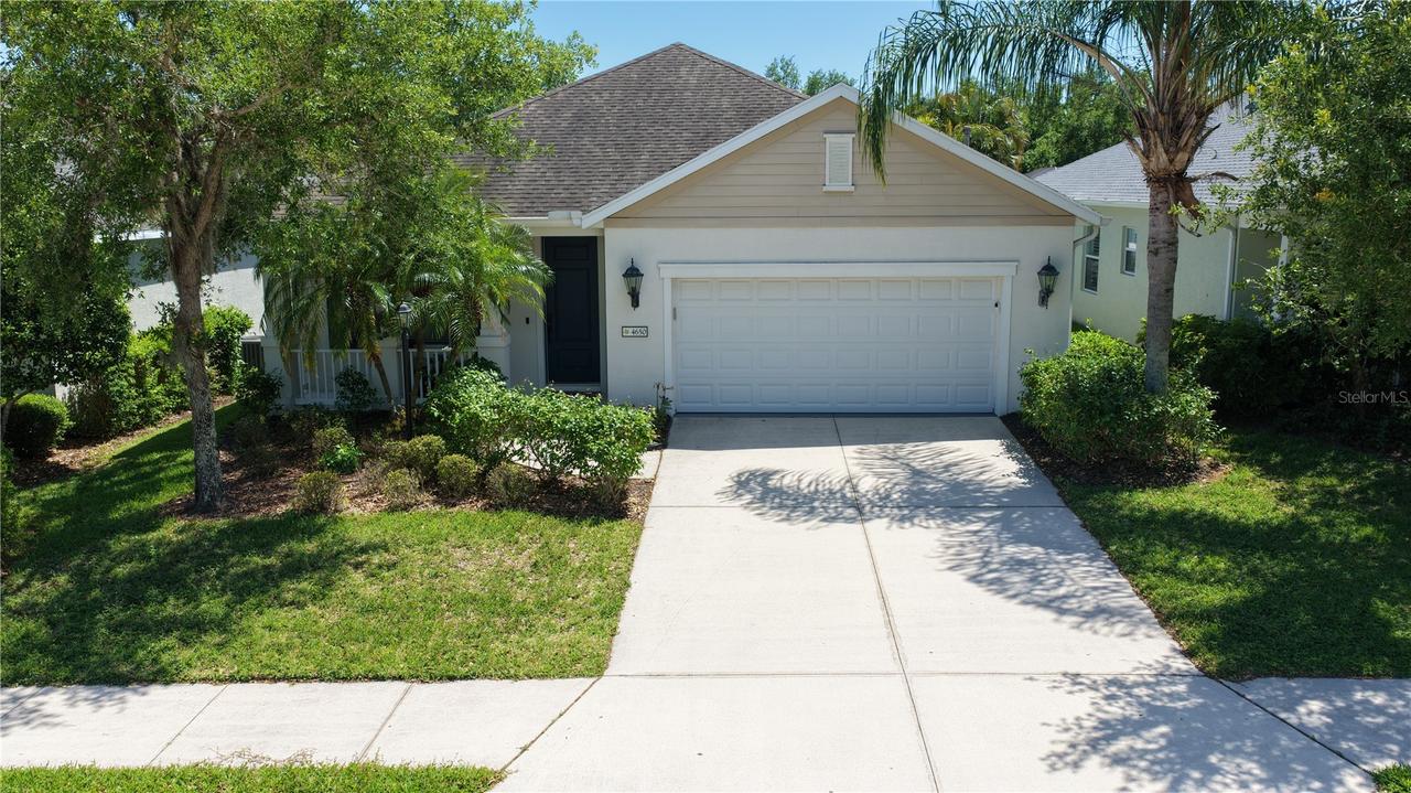4650 Woodbrook Dr., Sarasota, FL 34243