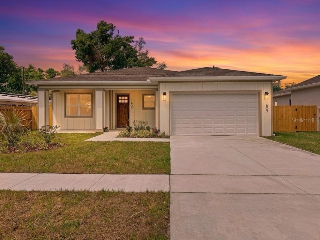 1607 Gray St., Gulfport, FL 33707