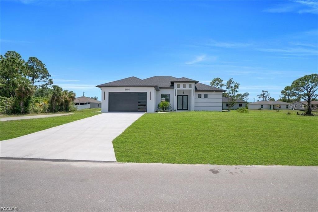 3901 3rd St., Lehigh Acres, FL 33976
