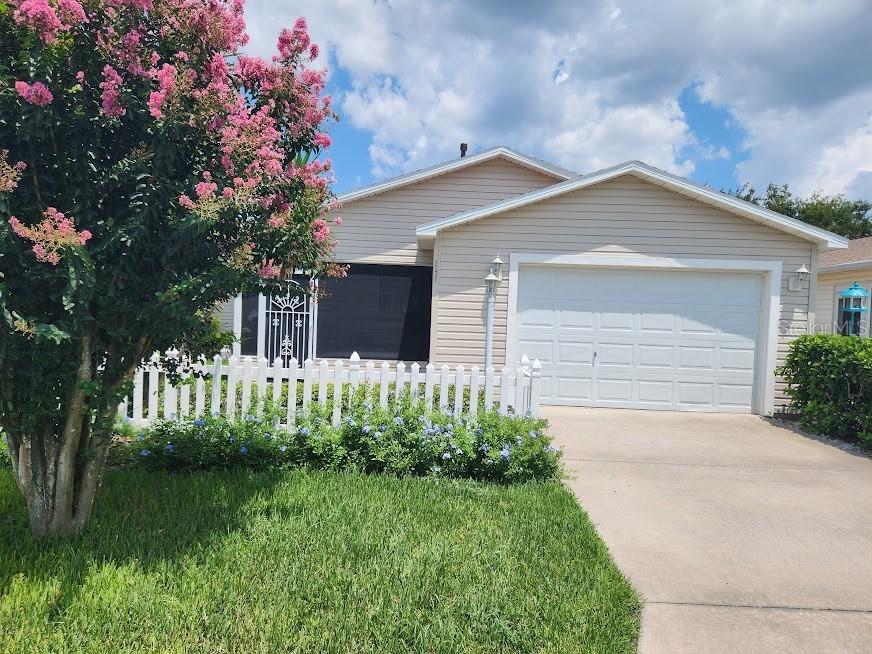 17437 SE 82nd Albemarle Ave., The Villages, FL 32162