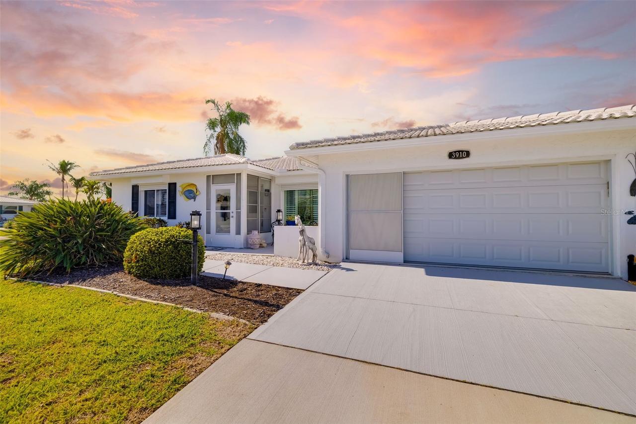 3910 Joyce Dr., Bradenton, FL 34208