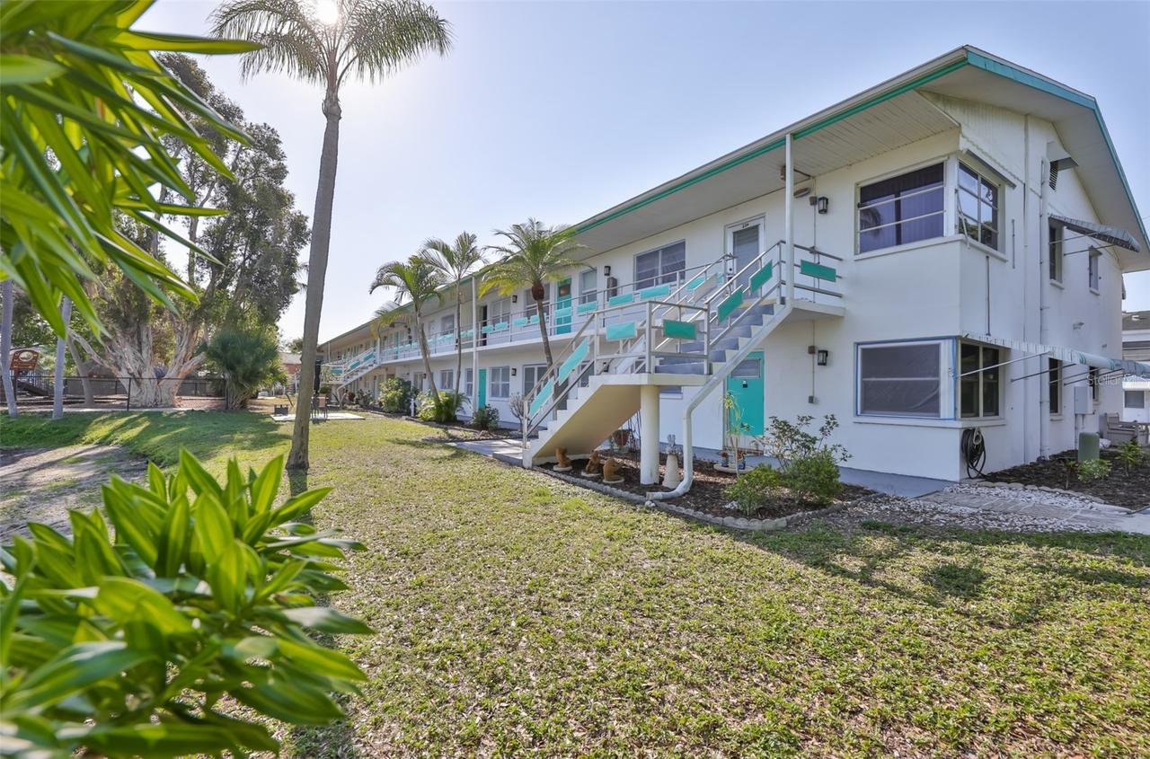 6100 21st St. #9, St Petersburg, FL 33714