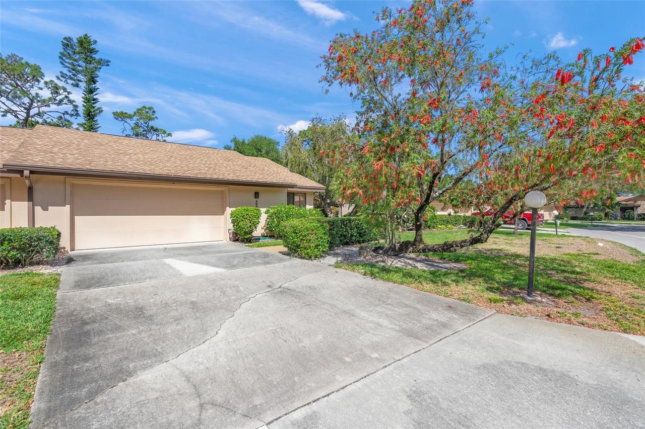 4688 Oak Hollow Dr. #25, Sarasota, FL 34241